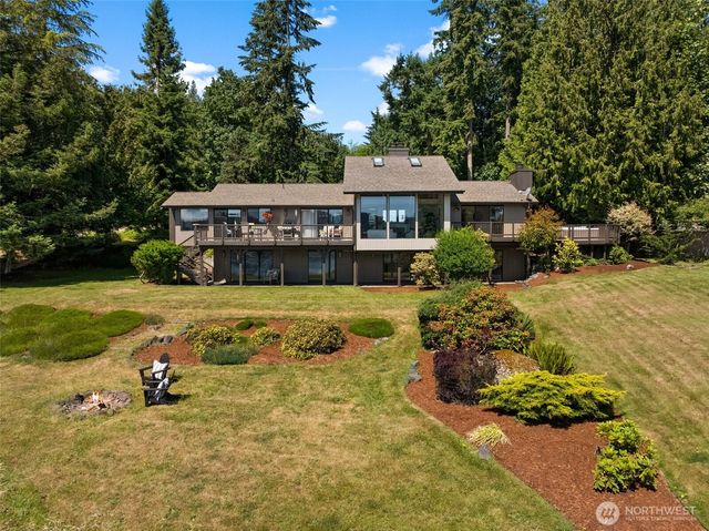 12715 Hallstrom Drive NW, Gig Harbor, WA 98332