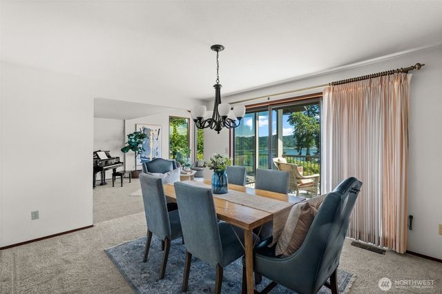 12715 Hallstrom Drive NW, Gig Harbor, WA 98332