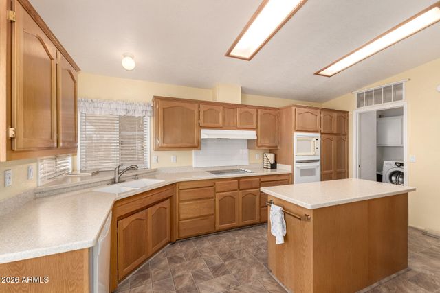 2054 N THORNTON Road 186, Casa Grande, AZ 85122