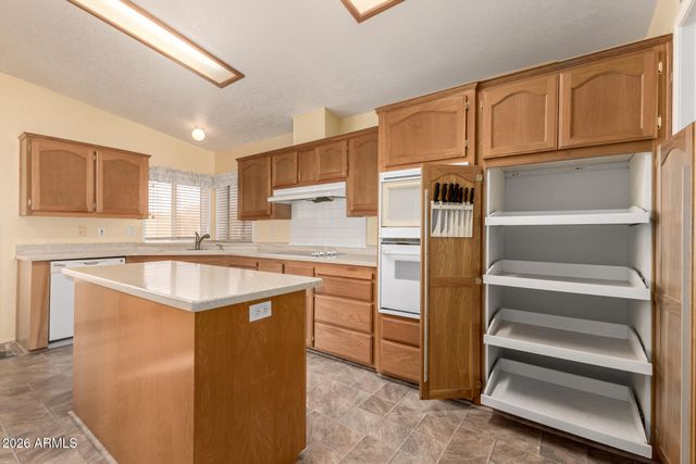 2054 N THORNTON Road 186, Casa Grande, AZ 85122