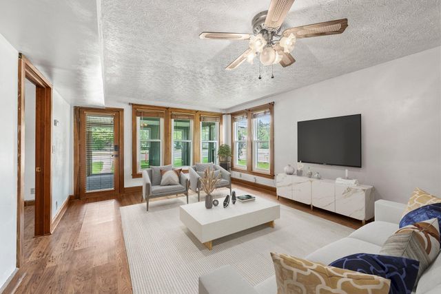 11007 Hebron Road, Buckeye Lake, OH 43008