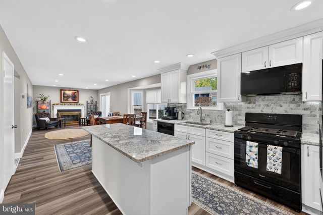 12168 EDDYSPARK DR, Herndon, VA 20170