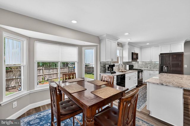 12168 EDDYSPARK DR, Herndon, VA 20170