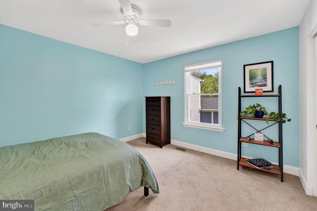 12168 EDDYSPARK DR, Herndon, VA 20170