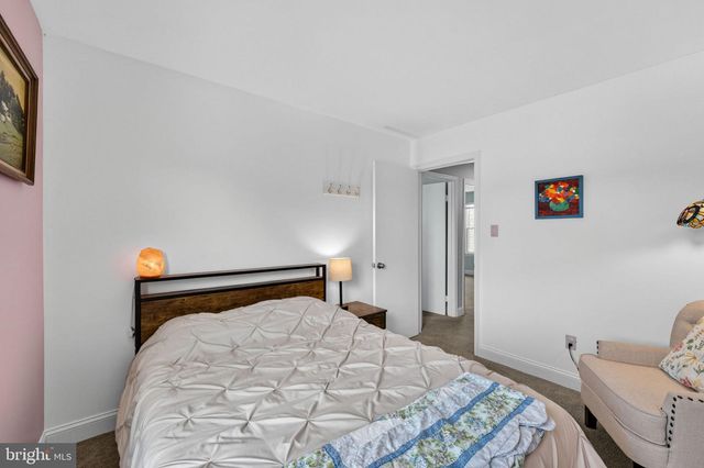 12168 EDDYSPARK DR, Herndon, VA 20170