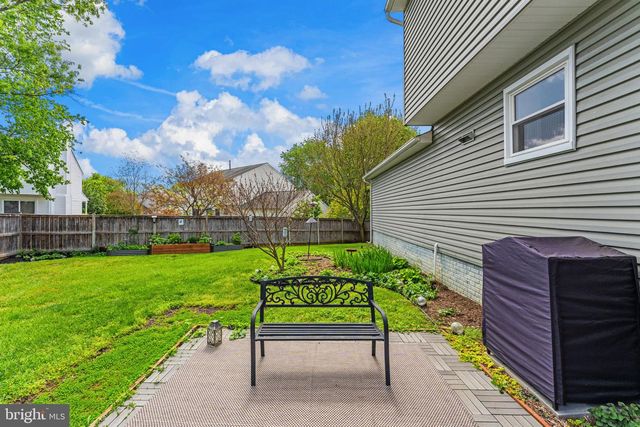12168 EDDYSPARK DR, Herndon, VA 20170