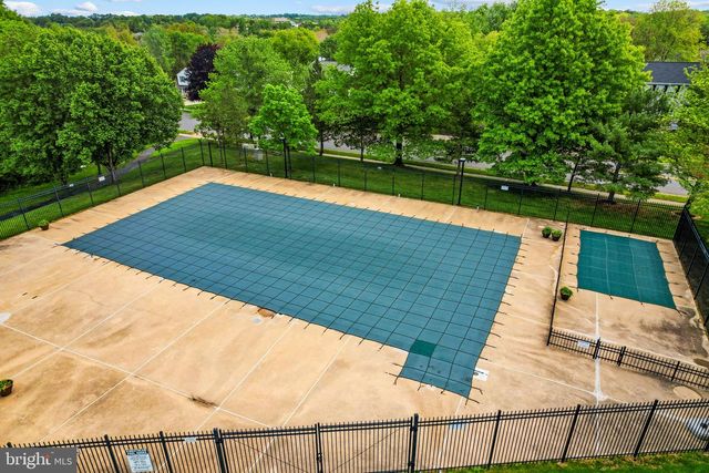 12168 EDDYSPARK DR, Herndon, VA 20170