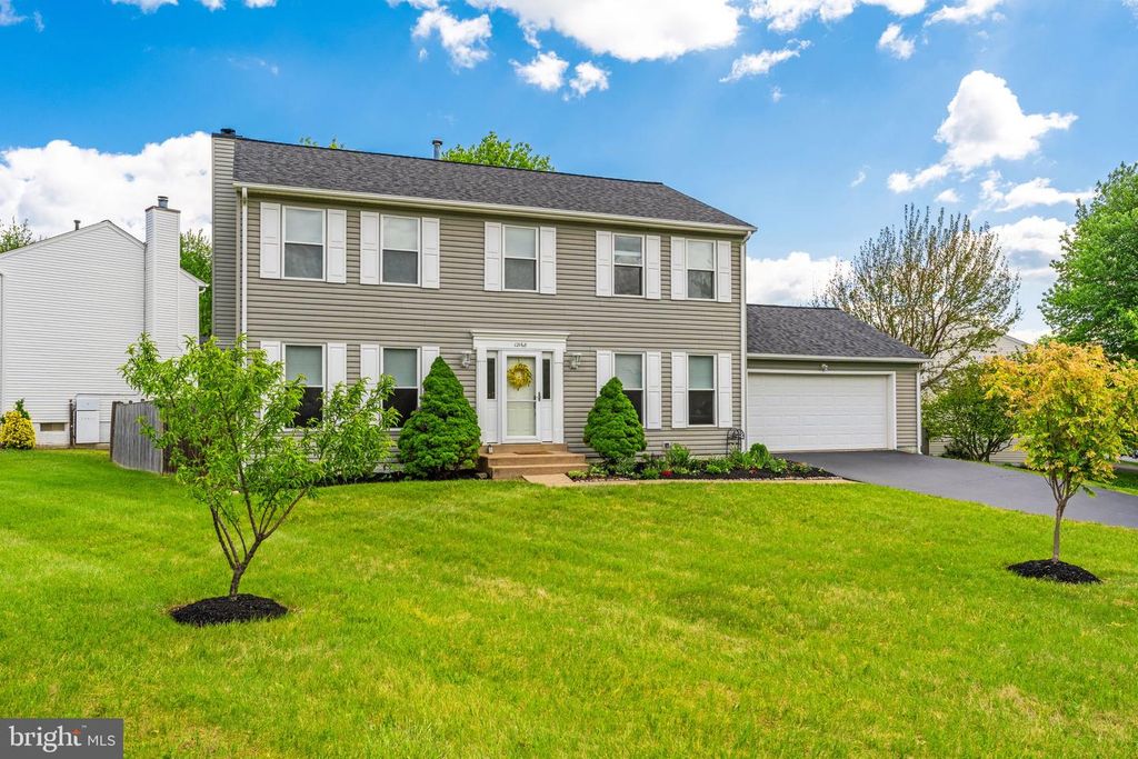12168 EDDYSPARK DR, Herndon, VA 20170