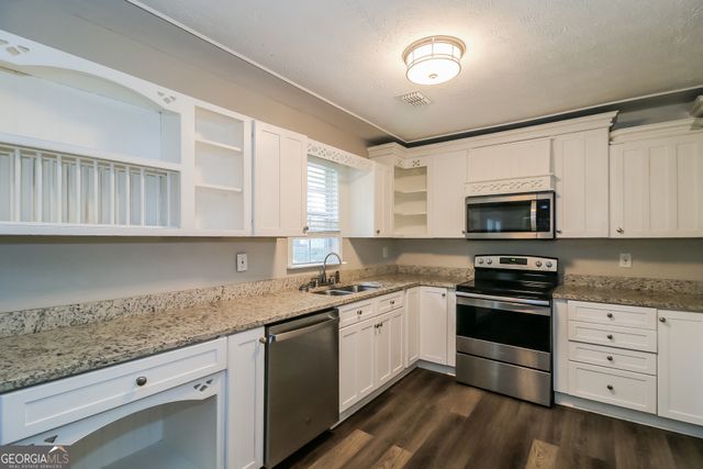 1106 Reynolds Court, Morrow, GA 30260