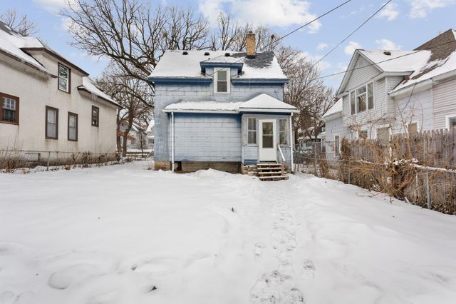 3014 Fremont Avenue N, Minneapolis, MN 55411