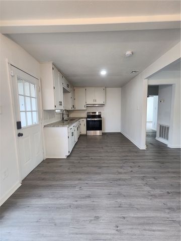 4818 Lansdown Dr, Corpus Christi, TX 78411