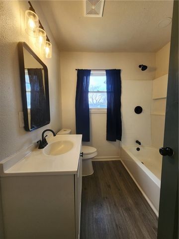 4818 Lansdown Dr, Corpus Christi, TX 78411