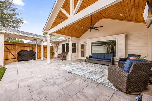 14511 Chadbourne Drive, Houston, TX 77079