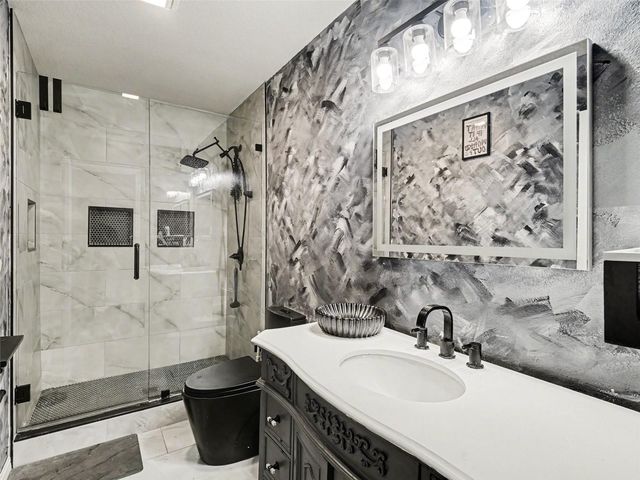 12123 FERN BLOSSOM DRIVE, Gibsonton, FL 33534