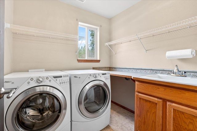 18222 N Kimberly Rd, Colbert, WA 99005