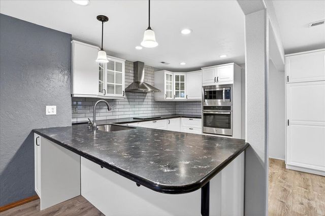 18222 N Kimberly Rd, Colbert, WA 99005