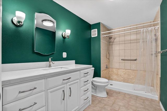 18222 N Kimberly Rd, Colbert, WA 99005