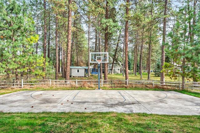 18222 N Kimberly Rd, Colbert, WA 99005