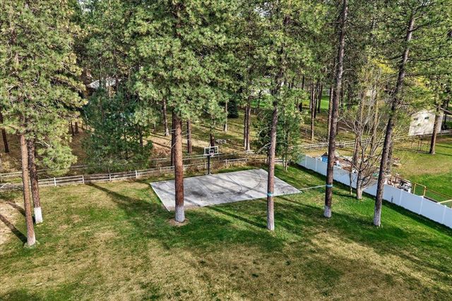 18222 N Kimberly Rd, Colbert, WA 99005