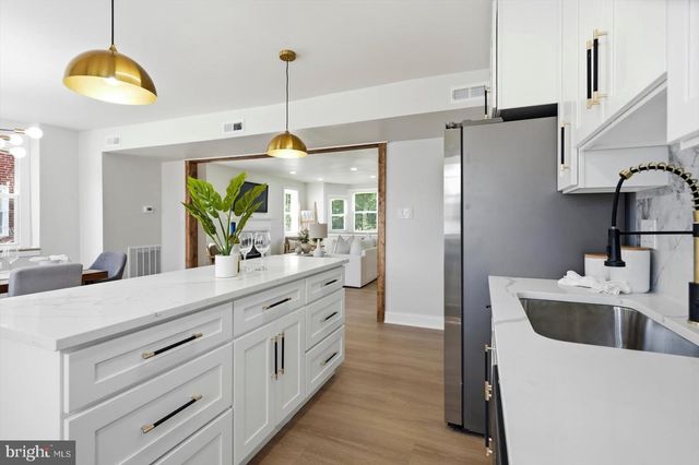 4321 LOCH RAVEN BLVD, Baltimore, MD 21218