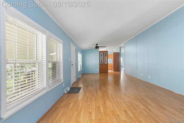 2230 S Sheeran Drive, Milford Charter Township, MI 48381