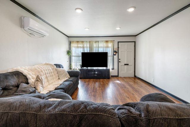 1337 E Princeton Avenue, Fresno, CA 93704