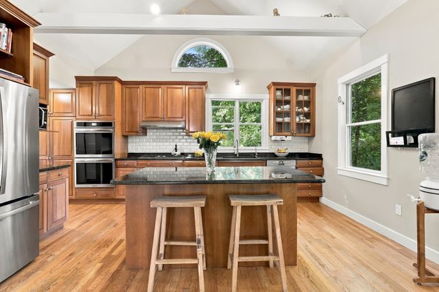 60 Highland Street, Concord, MA 01742