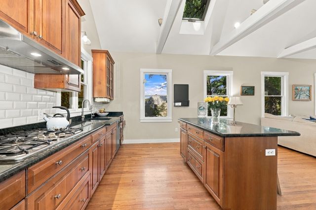 60 Highland Street, Concord, MA 01742