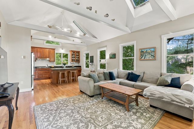 60 Highland Street, Concord, MA 01742