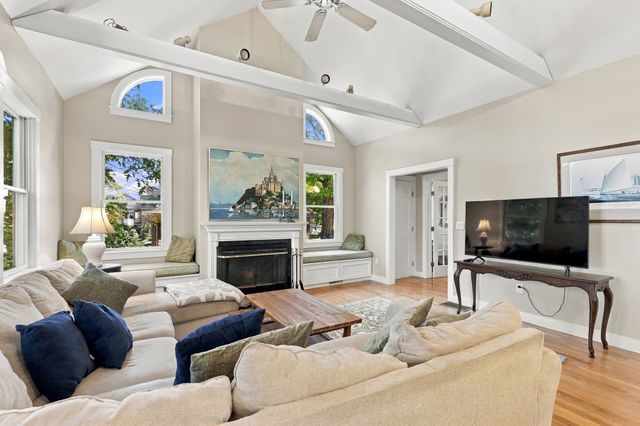 60 Highland Street, Concord, MA 01742