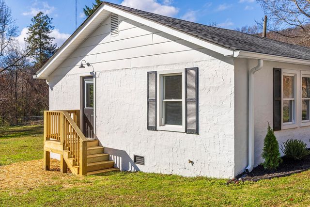 3460 Vols Lane, Chattanooga, TN 37419