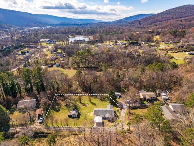 3460 Vols Lane, Chattanooga, TN 37419