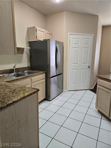 6480 Annie Oakley Drive 212, Las Vegas, NV 89120