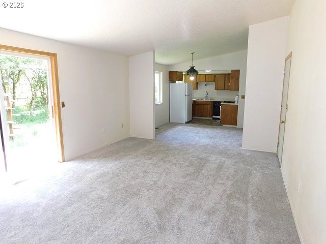 255 D St, Vernonia, OR 97064