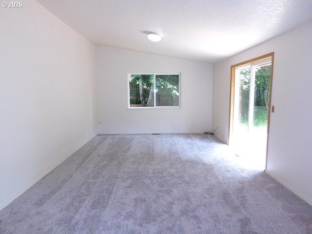 255 D St, Vernonia, OR 97064