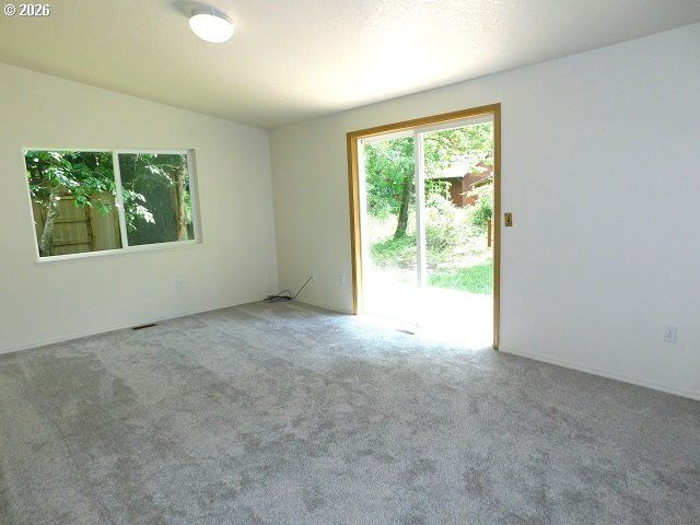 255 D St, Vernonia, OR 97064