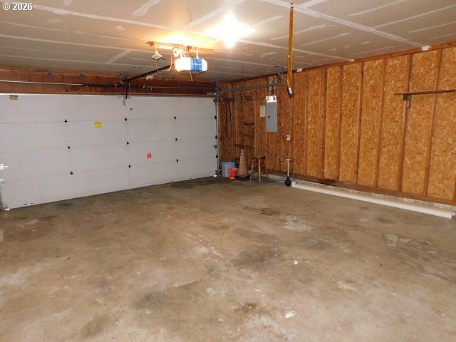 255 D St, Vernonia, OR 97064