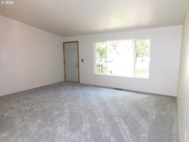 255 D St, Vernonia, OR 97064