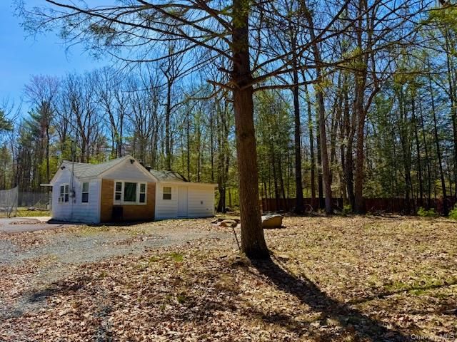 42 Devlin Road, Highland Lake, NY 12743