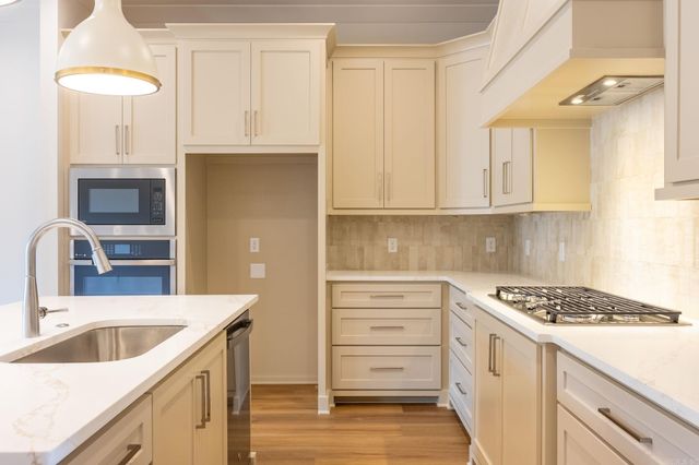 18 Mountain Brook Road, Little Rock, AR 72223