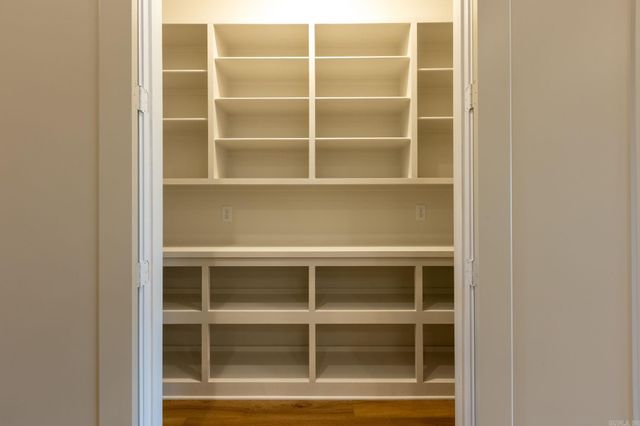 18 Mountain Brook Road, Little Rock, AR 72223