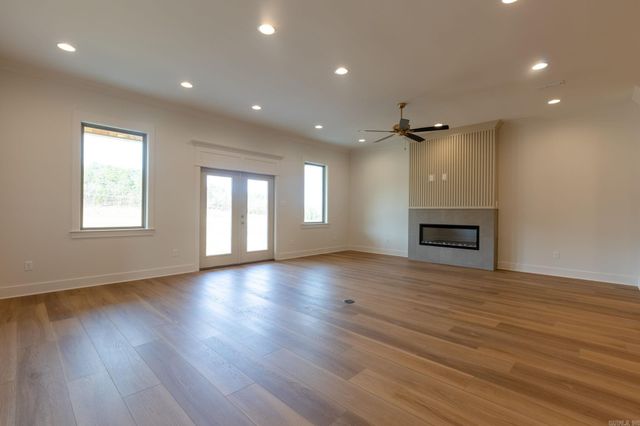 18 Mountain Brook Road, Little Rock, AR 72223