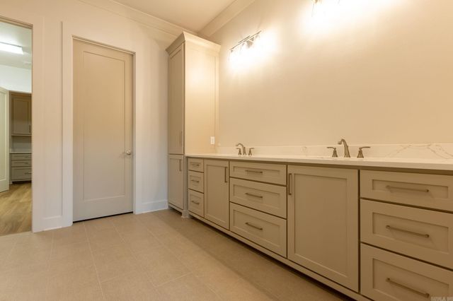 18 Mountain Brook Road, Little Rock, AR 72223