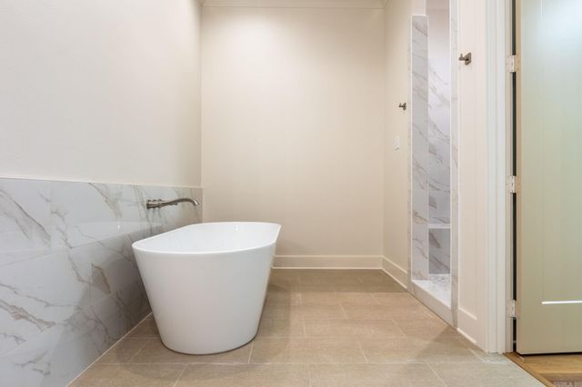 18 Mountain Brook Road, Little Rock, AR 72223