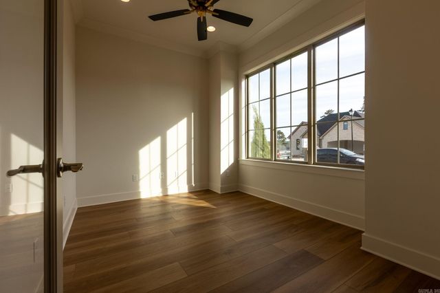 18 Mountain Brook Road, Little Rock, AR 72223