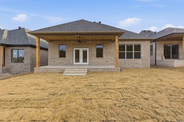 18 Mountain Brook Road, Little Rock, AR 72223