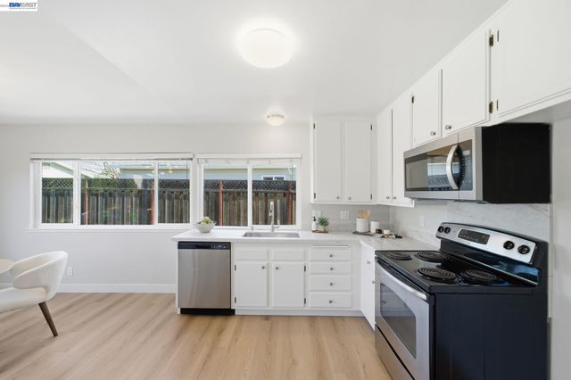 855 Hanover Street, Livermore, CA 94551