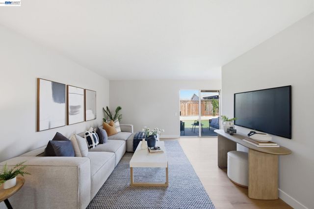 855 Hanover Street, Livermore, CA 94551