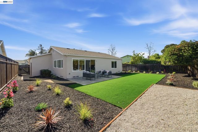 855 Hanover Street, Livermore, CA 94551