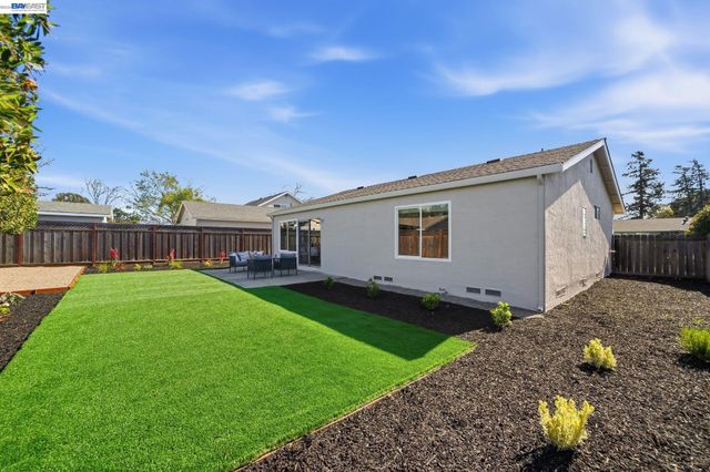 855 Hanover Street, Livermore, CA 94551